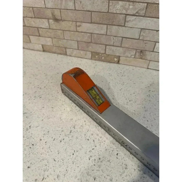 Telescoping Measuring‎ stick - Picture 2 of 6